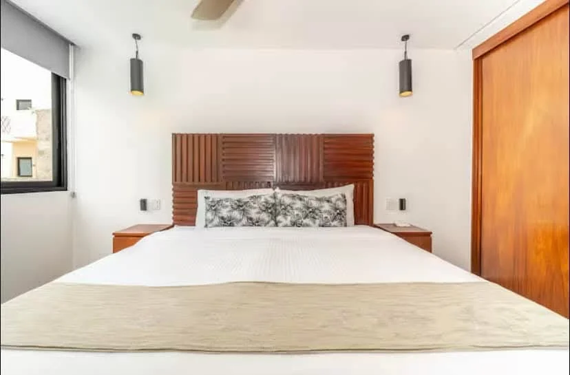 Vistas interiores y exteriores de Casa Kiin