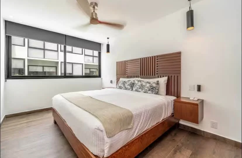 Vistas interiores y exteriores de Casa Kiin