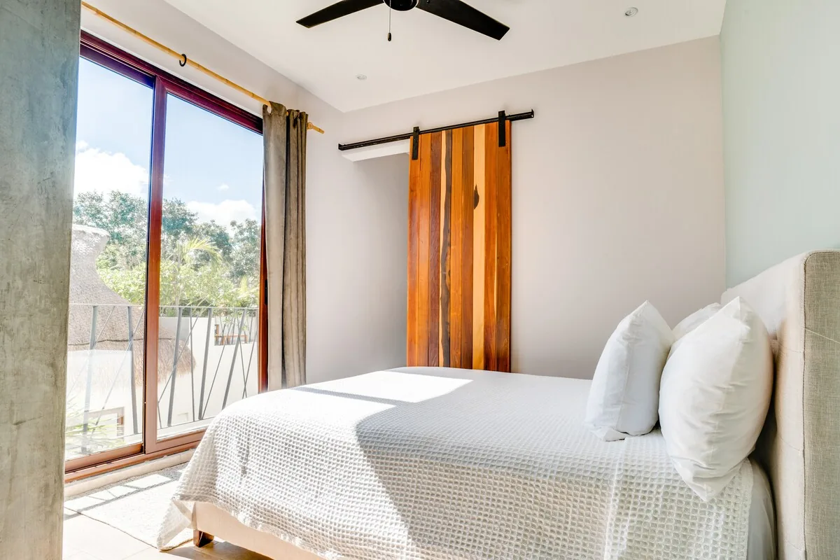 Casa Zorro casa moderna de lujo para 8 huéspedes rodeada de selva tropical en Tulum